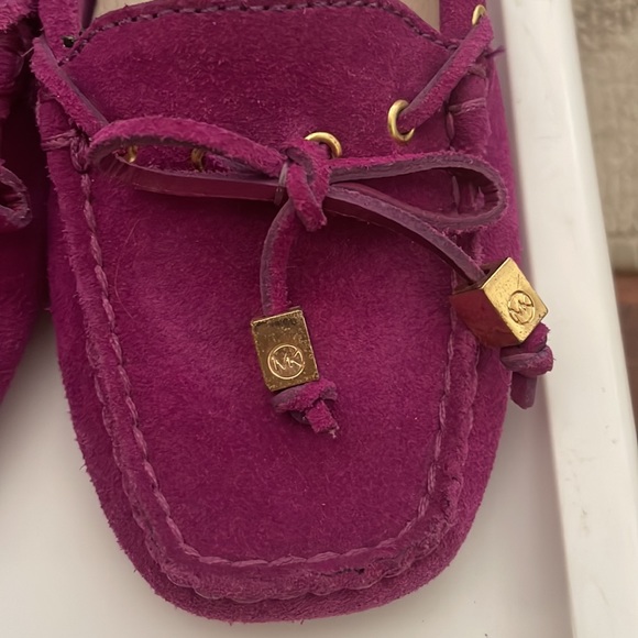 Michael Kors Purple Moccasins Sz 5 - Picture 2 of 8